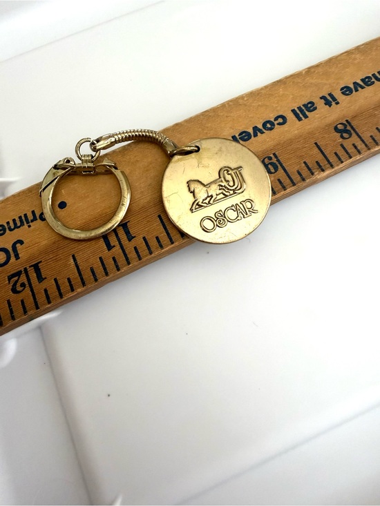 Accessories - Vintage Oscar Keychain